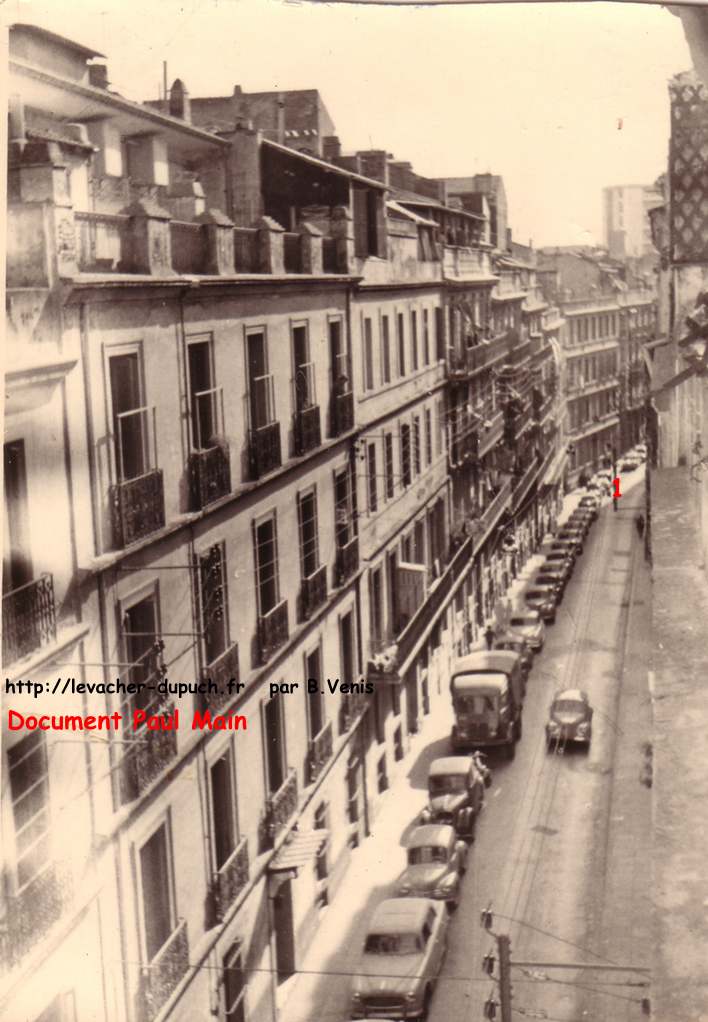 Rue Dupuch, 4è étage du n°7