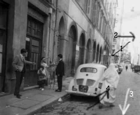 Le bas de la rue Mogador